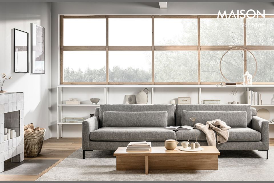 Schlankes 4-Sitzer-Sofa mit elegantem Design