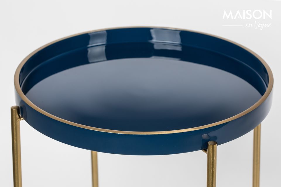 Ein eleganter und praktischer Tisch