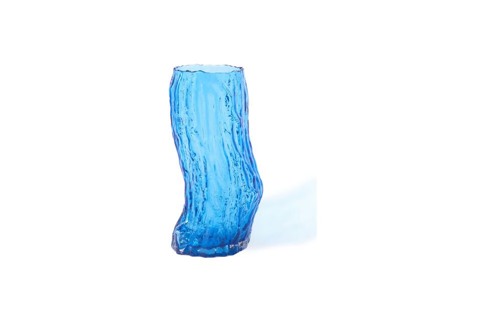 Die von Pols Potten entworfene blaue Glasvase Tree log hat eine skulpturhafte Silhouette mit