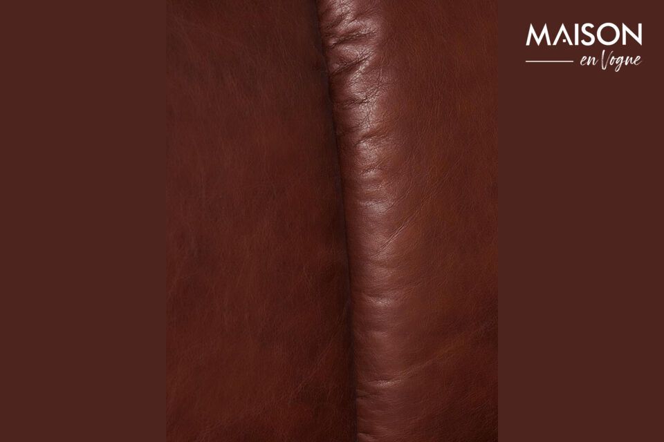 Entdecken Sie zeitlose Eleganz und außergewöhnlichen Komfort mit unserem 3-Sitzer-Sofa aus braunem