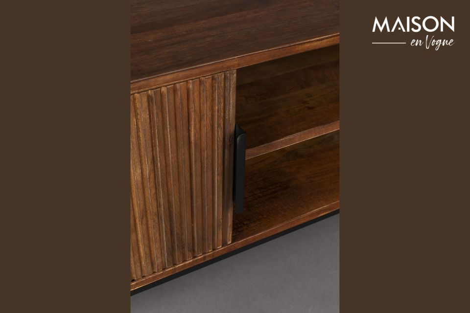 Ein elegantes Kabinett aus Holz