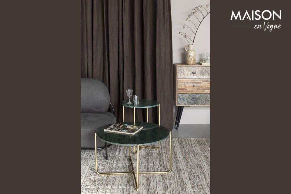 Entdecken Sie die zeitlose Eleganz unseres Couchtisches aus grünem Marmor Timpa