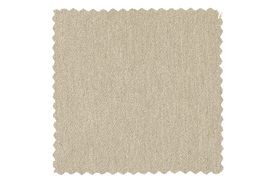 Der schlanke und elegante cremefarbene Stoffsessel Lofty aus der VTwonen-Kollektion ist mit einem