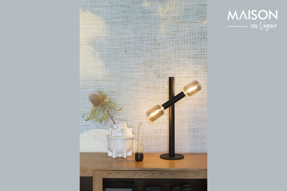 Entdecken Sie die zeitlose Eleganz unserer Hazy E27 LED-Glühbirne aus dunklem Glas