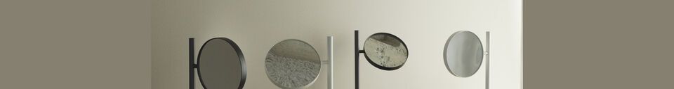 Materialbeschreibung Freistehender Spiegel aus weißem Marmor Pose