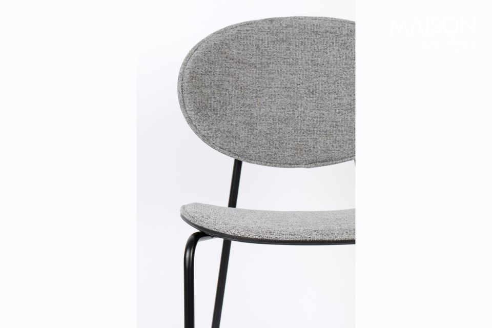 Dieser aus hochwertigen Materialien gefertigte graue Donny Stuhl von Zuiver bietet ein