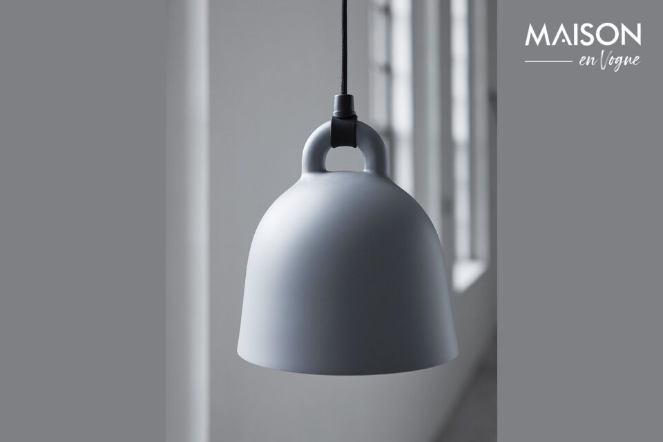 Kleine Pendelleuchte aus grauem Metall XS Bell Normann Copenhagen