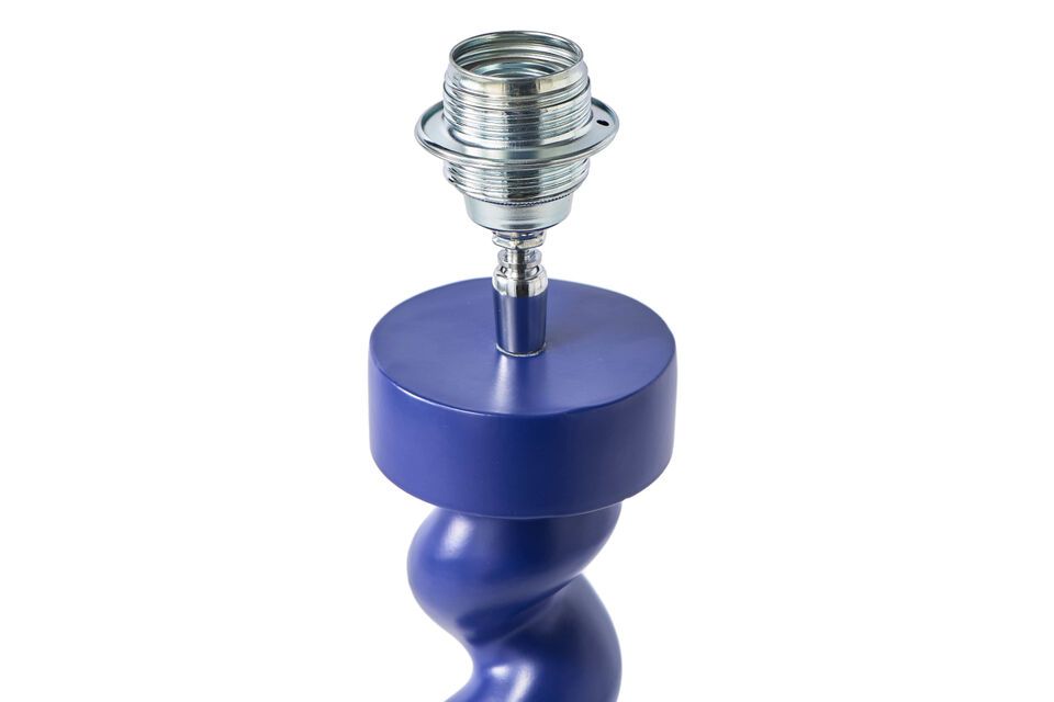 Der Twister-Lampensockel besteht aus pulverbeschichtetem Aluminium und ist CE-zertifiziert