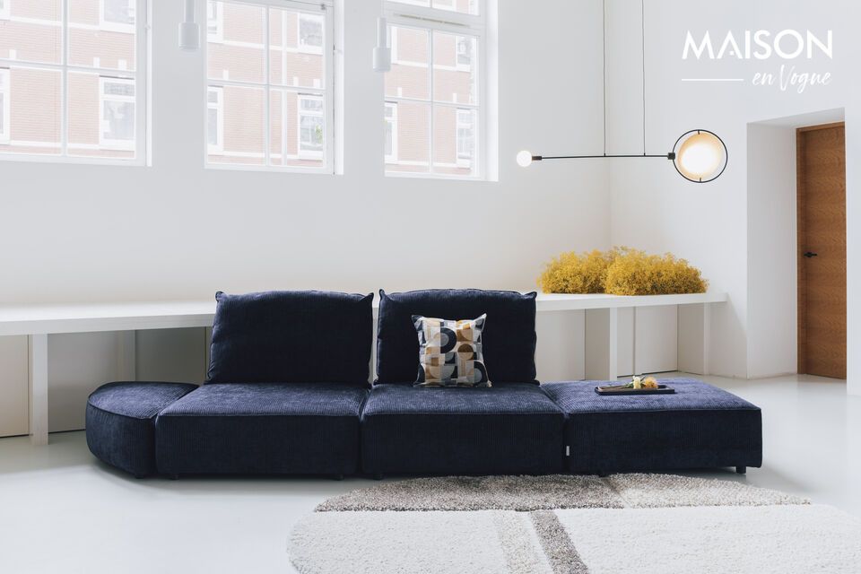 Entdecken Sie Eleganz und Modularität mit dem Hunter Ottoman in blauem Stoff