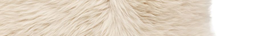 Materialbeschreibung Prim weißer Schafsfell-Teppich