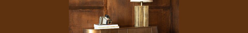 Materialbeschreibung Quadratische Lampe aus goldenem Aluminium Rico