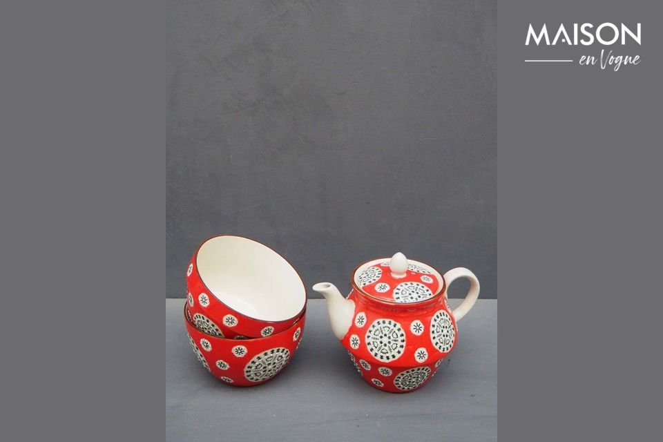 Eine Tasse Tee genießen und dabei ein volkstümliches Motiv bewundern