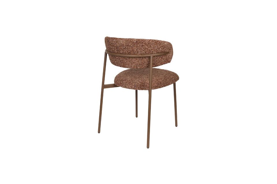 Sein modernes Design ist eine Einladung zum geselligen Beisammensein und verleiht jedem Esszimmer