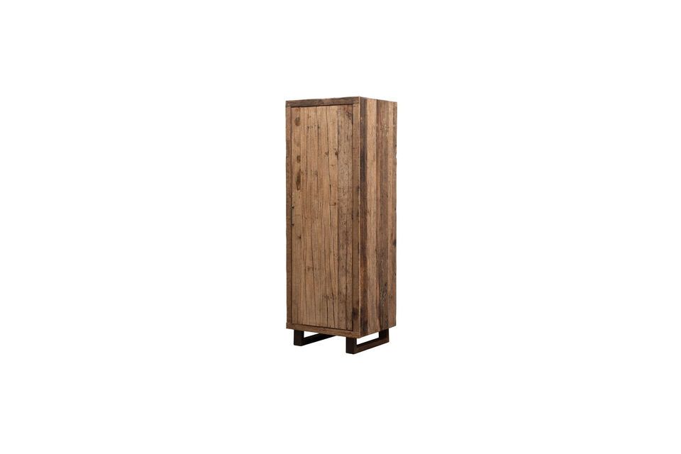 Da er aus recyceltem Holz gefertigt ist