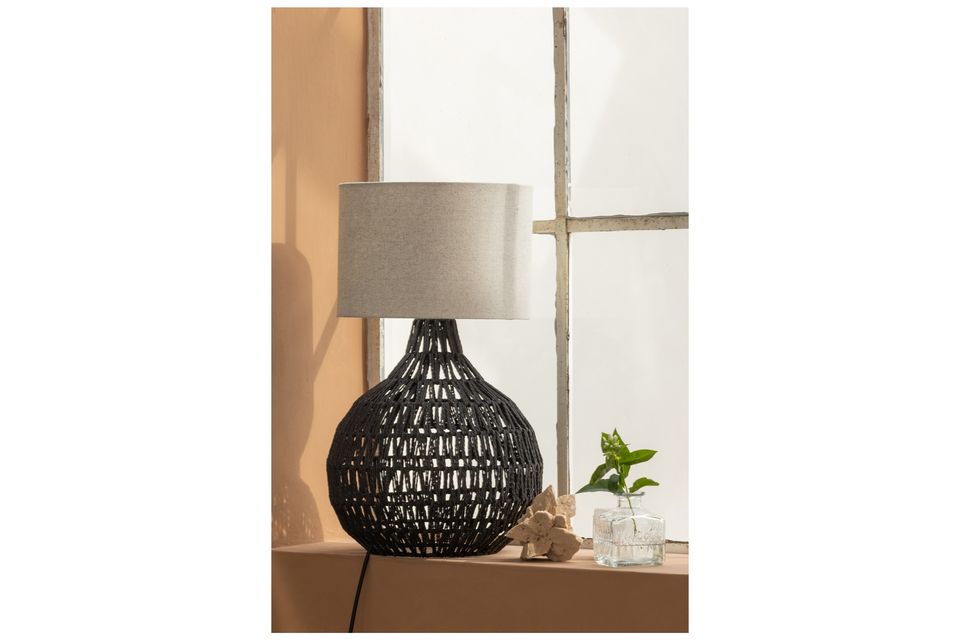 Schwarze Rattanlampe Macy, Natur, Eleganz, Moderne Kunst