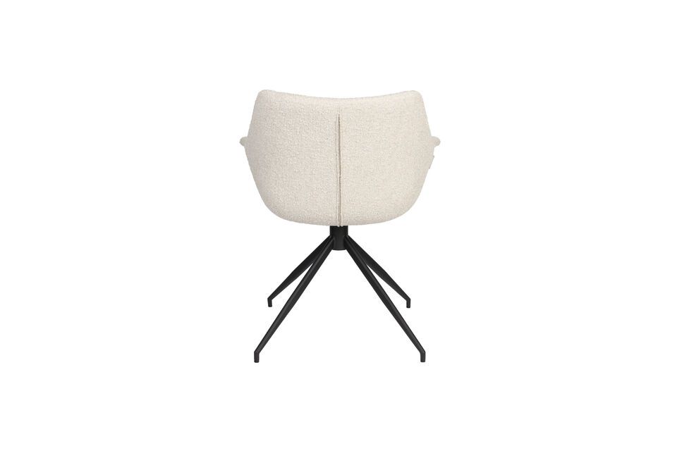 Seine neutrale beige Farbe und die Stofftextur verleihen jeder Inneneinrichtung einen Hauch von