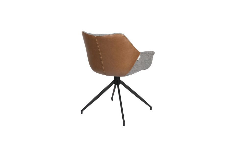 Der Doulton-Sessel wird in verschiedenen Farben angeboten, um Ihren Vorlieben gerecht zu werden