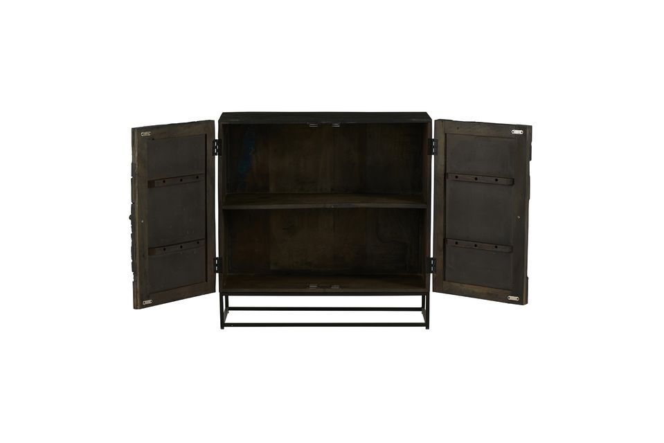 Das Sideboard aus schwarzem Mangoholz Villars ist das ideale Möbelstück