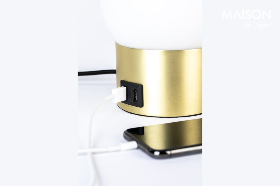 Der Urban Charger ist mehr als nur eine Lampe