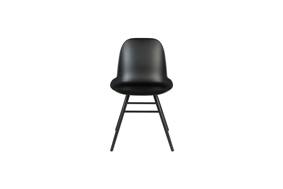 Sein ergonomisches Design bietet optimalen Komfort, egal ob beim Arbeiten oder Entspannen