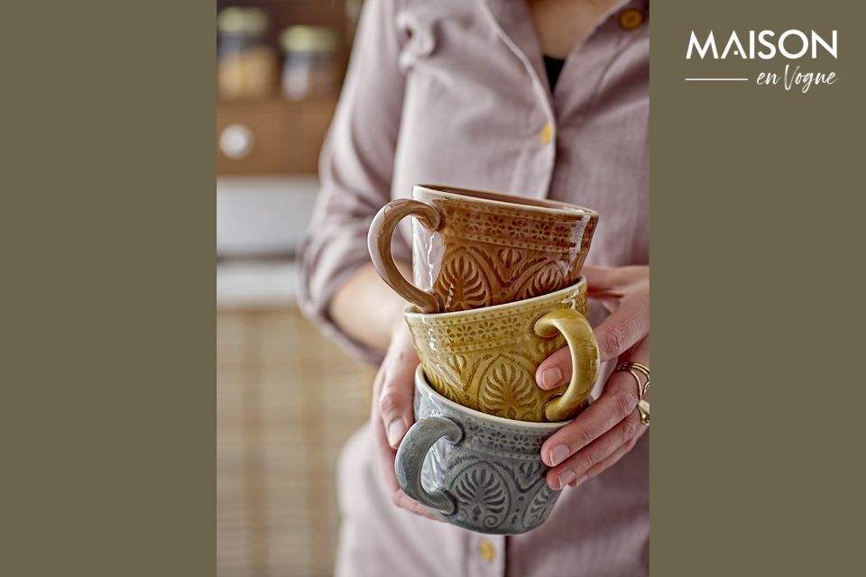 Eine Tasse von Bloomingville in einem gemütlichen Ambiente