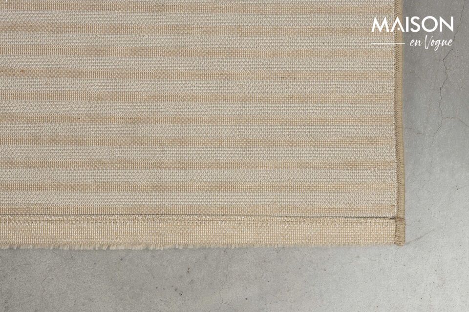 Der Teppich Shore ist 160x230 cm groß und hat eine komfortable Dicke von 1