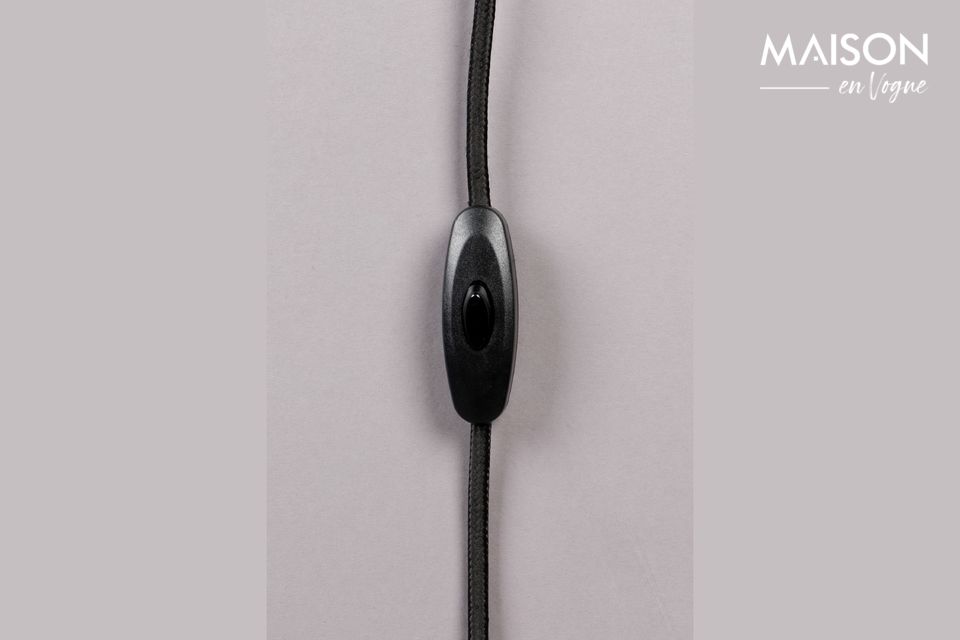 In der Tradition der Laternenfeste in China haben wir das Design unserer Tischleuchte Suoni Gold