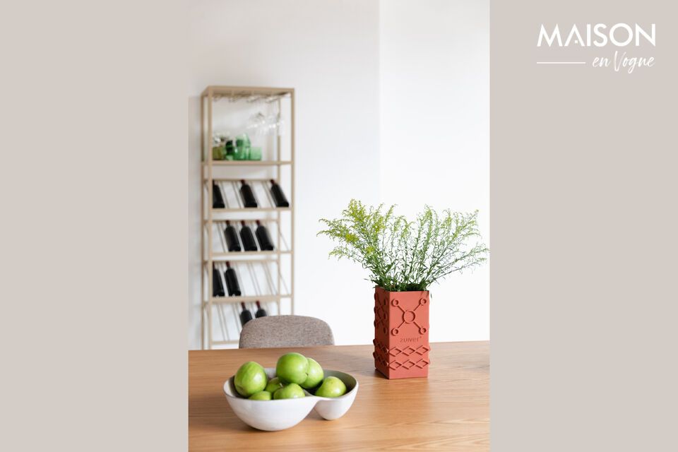 Entdecken Sie die Graphic Square Vase