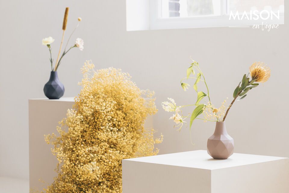 Ideal für Ihre Lieblingsblumen oder um Ihre Räume auch ohne Blumenschmuck zu verschönern