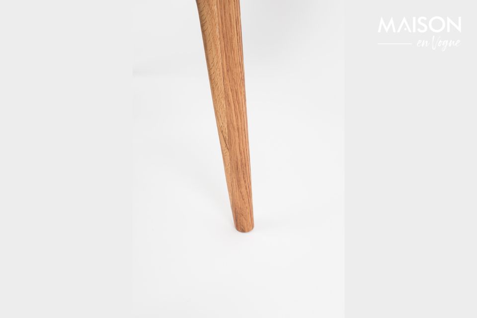 Dieser Tisch ist auch in einer mittleren oder breiten Version erhältlich
